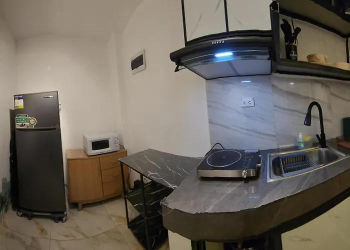 Yam's Little Unit Q 100 Mbps Wi-fi Apartamento Manila
